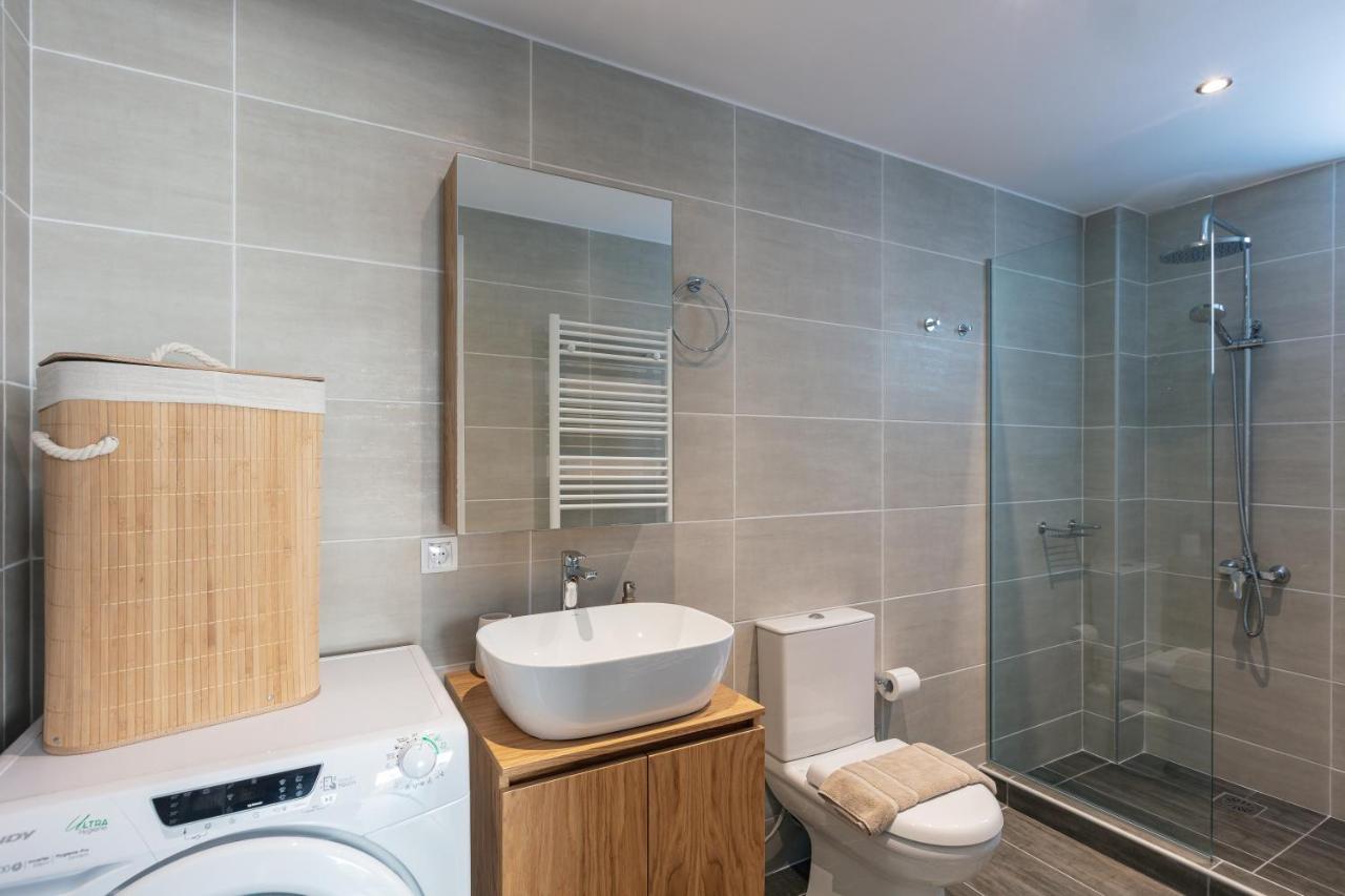 Greek Sky - New Modern Apartment With Shared Pool Tavronitis  Exterior photo