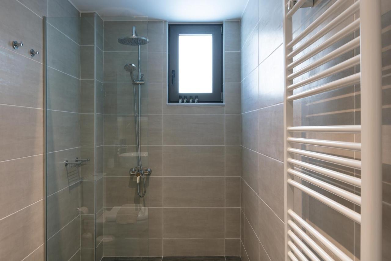 Greek Sky - New Modern Apartment With Shared Pool Tavronitis  Exterior photo